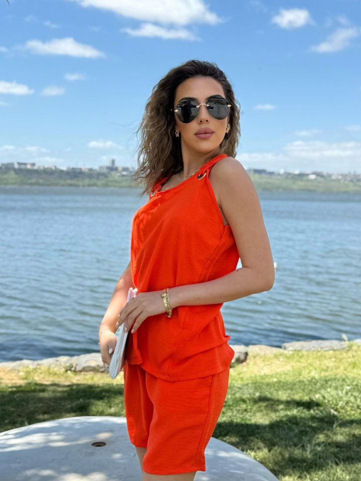 Kadın Kolsuz V Yaka Kuş Gözü Detay Bluz Short Aerobin Ikili Takım - Görsel 3