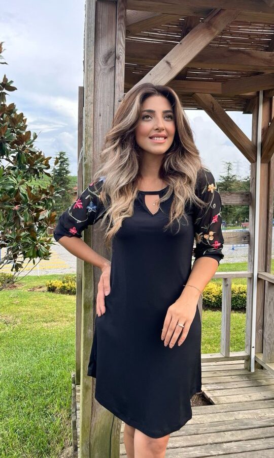 Kadın Fakir Kol Bisiklet Yaka çiçek Desen Sandy Salaş Kısa Elbise