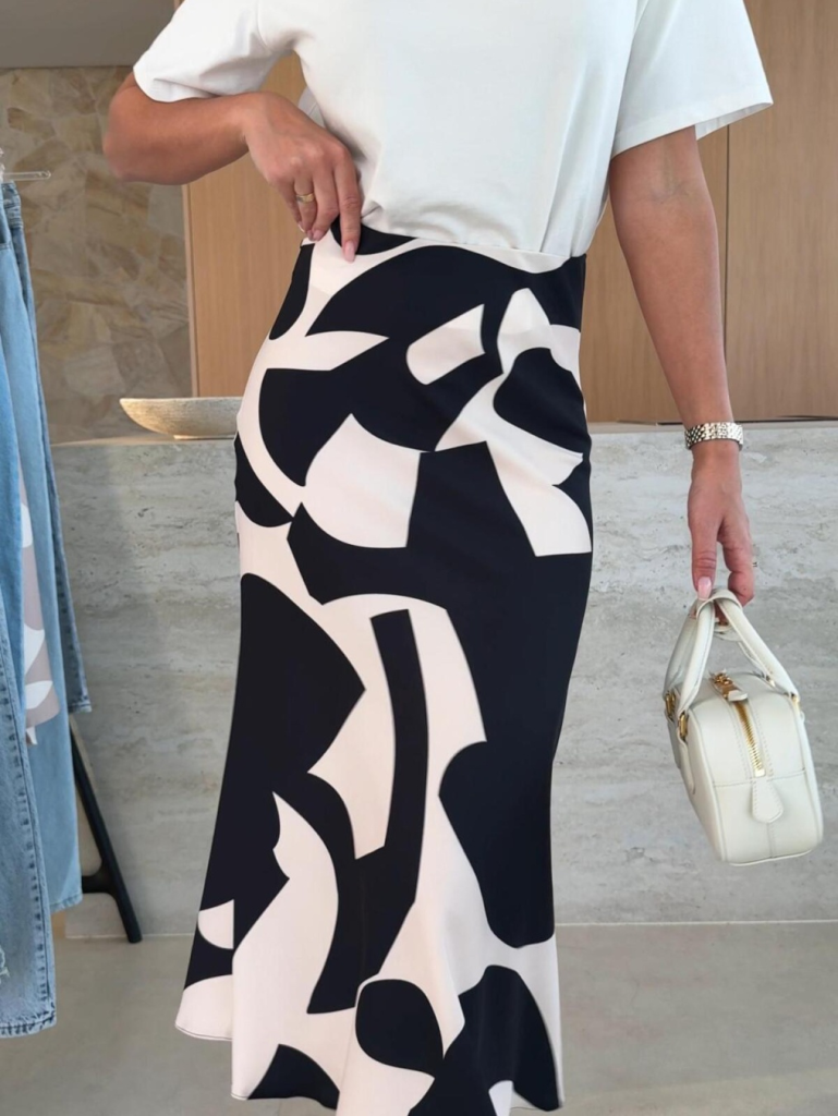 Kadın Kısa Kollu Bisiklet Yaka Viskon Bluz Ve Desenli Süprem Etek Ikili Takım - Görsel 7