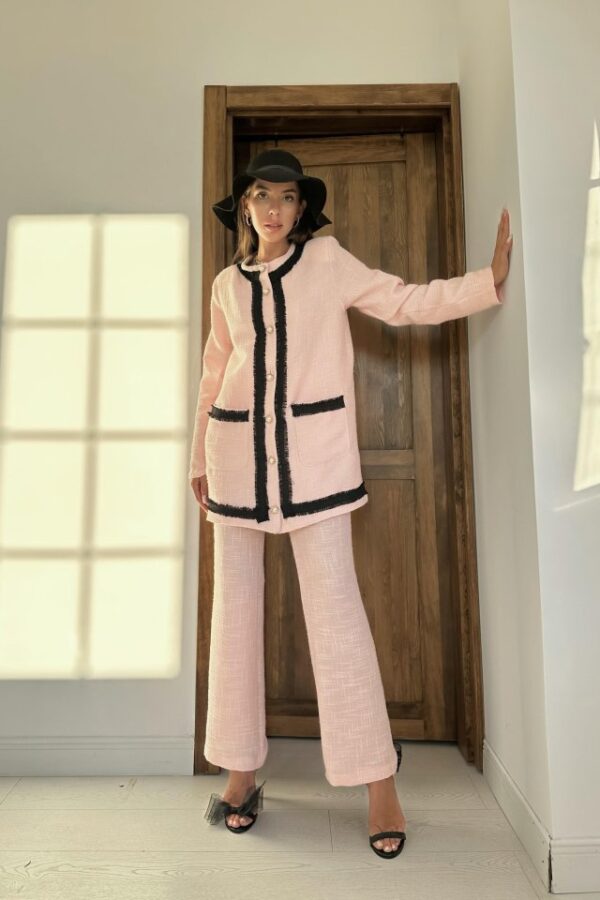 Ekru Siyah Şeritli Yakasız Ceket Ve Pantolon Takım