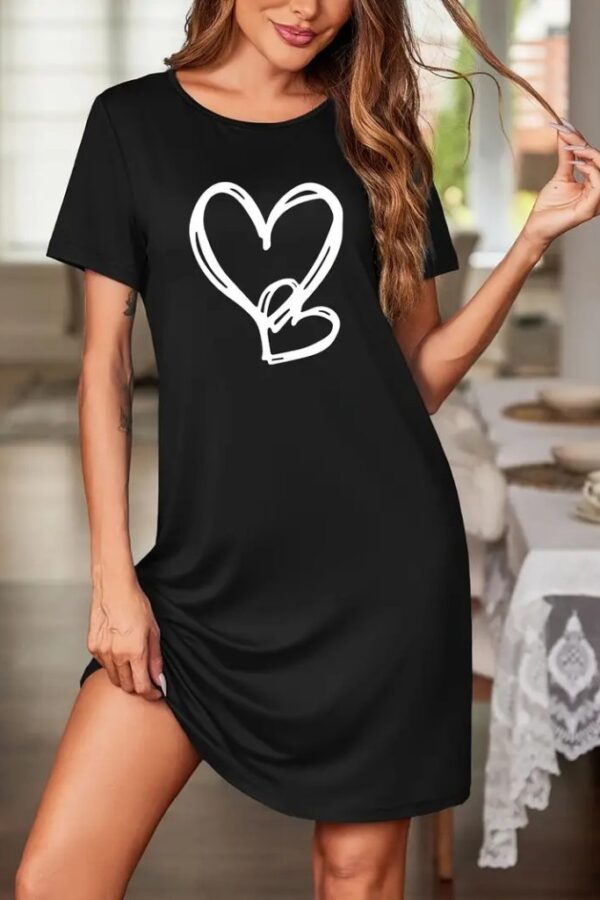 Kadın Kısa Kollu Bisiklet Yaka Kalp Desenli Viskon Elbise