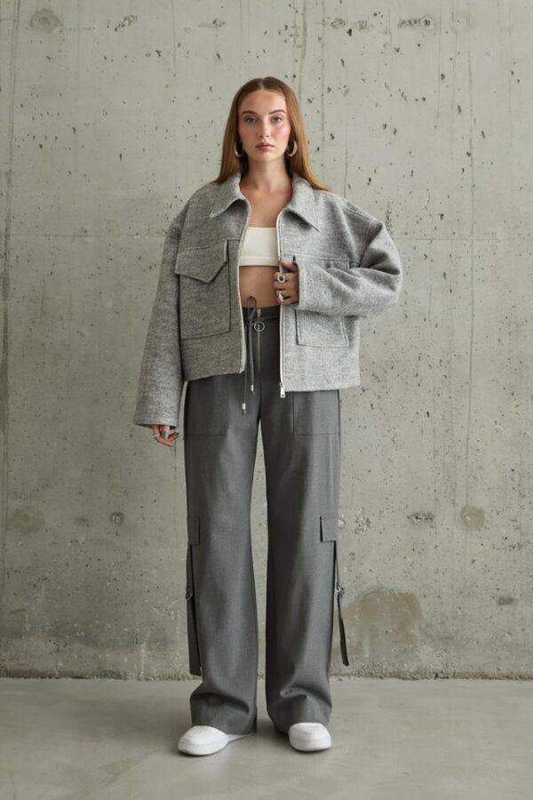 Siyah Önden Fermuarlı Pantolon