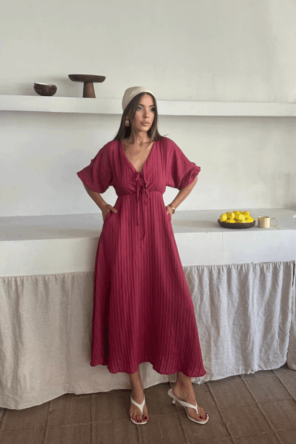 V YAKA DÖKÜMLÜ ELBİSE - Siyah