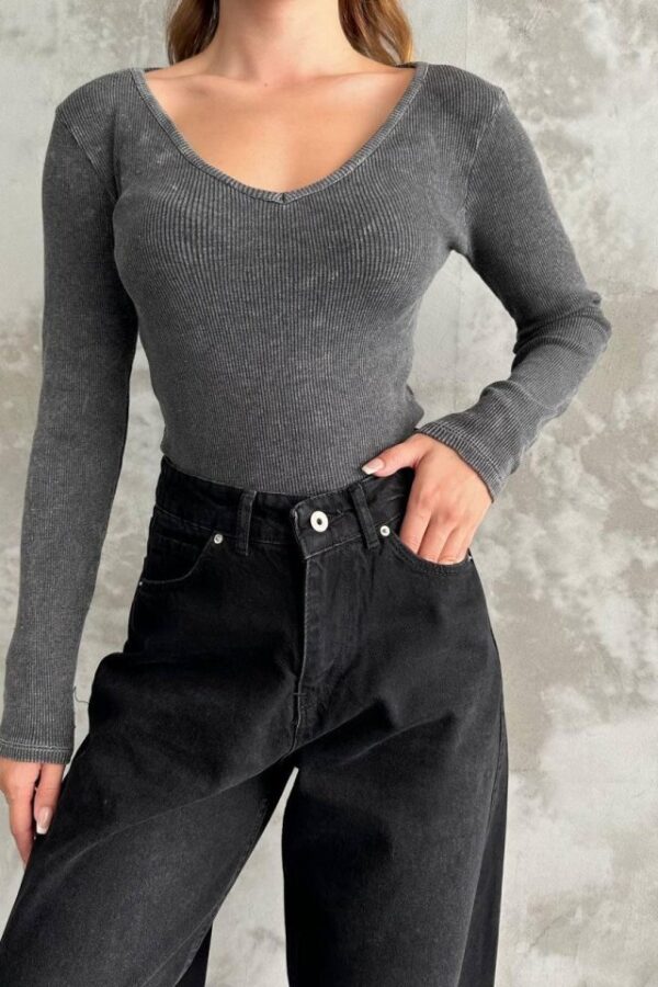 Kadın Uzun Kollu V Yaka Asit Yıkamalı Kaşkorse Bluz