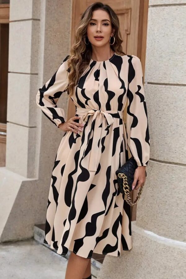 Kadın Uzun Kollu Bisiklet Yaka Belden Bağlamalı Desenli Belden Kuşaklı Mikro Süprem Midi Elbise