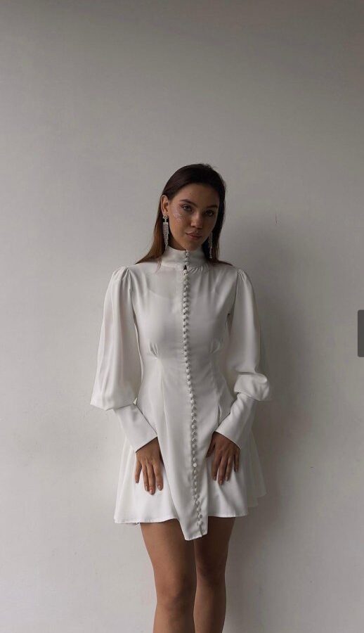 Beyaz Düğmeli Elbise