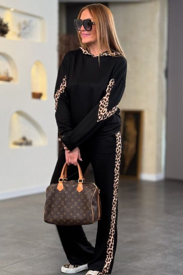 Kadın Kapüşonlu Leopar Detay Sweat Ve Yüksek Bel Yanları Leopar şeritli Bol Paça Pantolon Ikili Takım