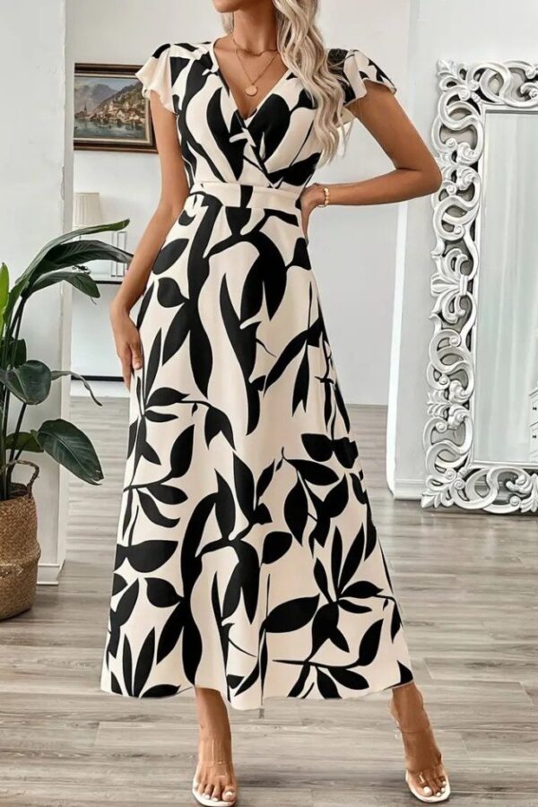 Kadın Kısa Kelebek Kollu Kruvaze Yaka Desenli Süprem Elbise