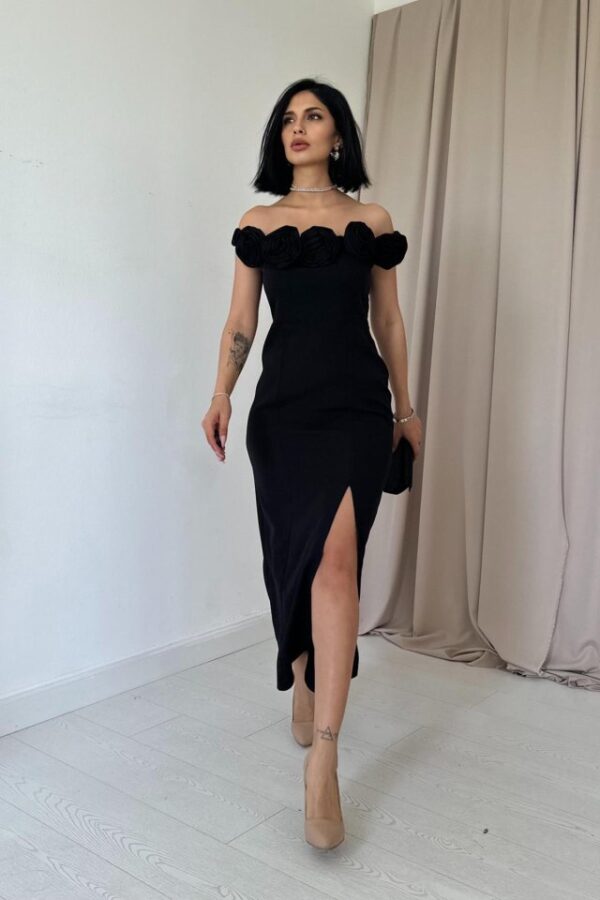 Siyah Madonna Yaka Güllü Elbise