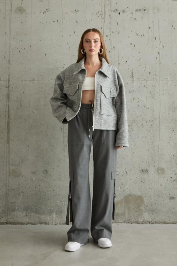 Siyah Cebi Kapaklı Kaşe Ceket