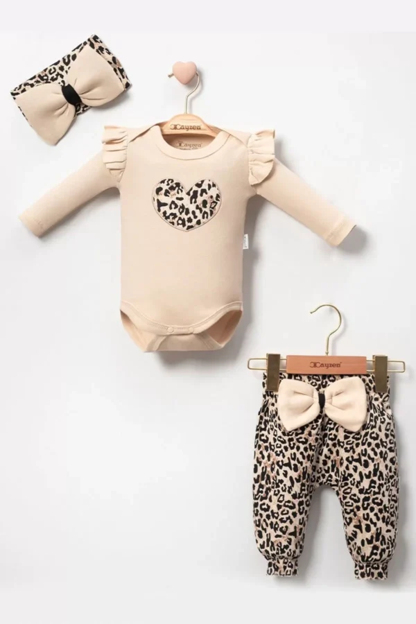 Fiyonklu Leopar Desenli % 100 Pamuk Kız Bebek Takım