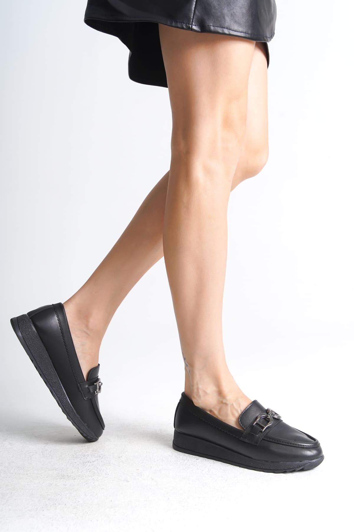 GISELLE Ortopedik Rahat Taban Toka Detaylı Klasik Kadın Babet Anne Ayakkabısı CST - Siyah