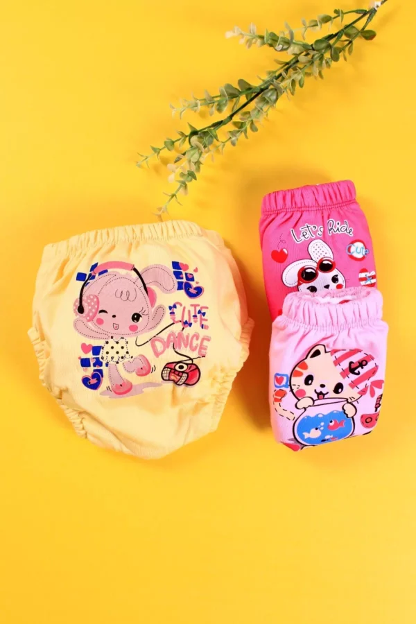 Karışık Figürlü 3'lü Sıvı Geçirmez Kız Çocuk Alıştırma Külodu