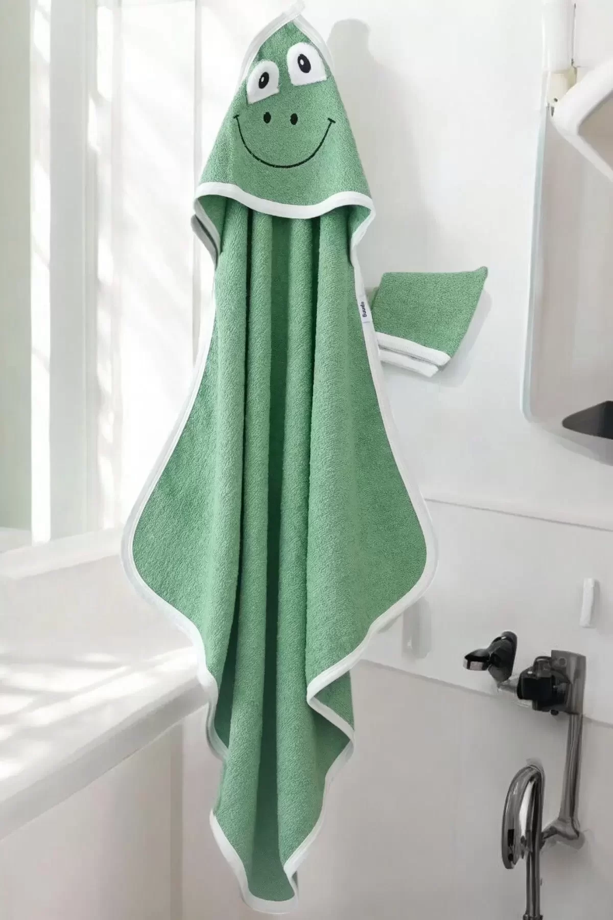 Kurbağa Nakışlı Unisex Şapka Ve Keseli Bebek Banyo Havlusu - Görsel 2