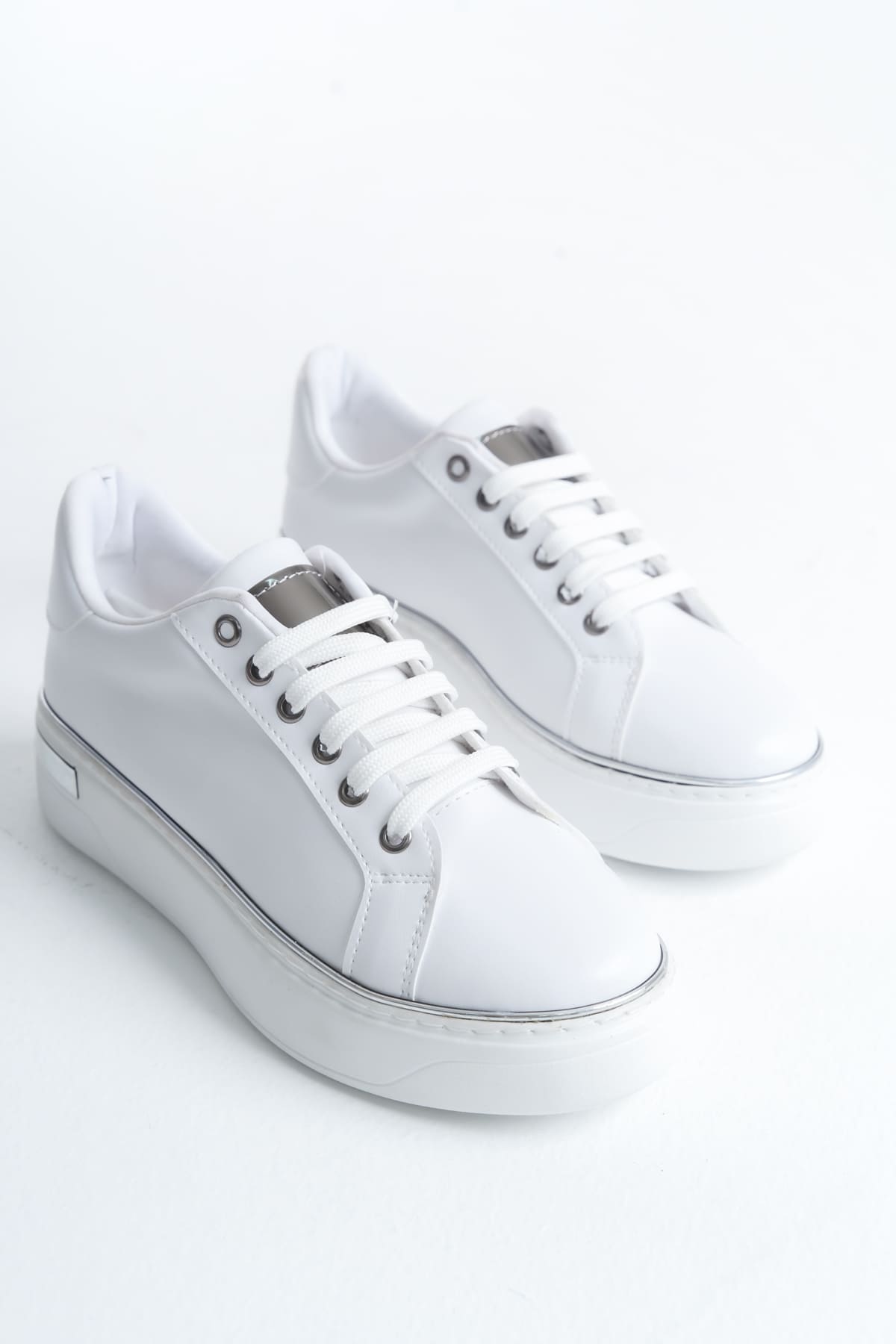 MINA Bağcıklı Ortopedik Taban Kadın Sneaker Spor Ayakkabı CBT - Beyaz/Gümüş - Görsel 4