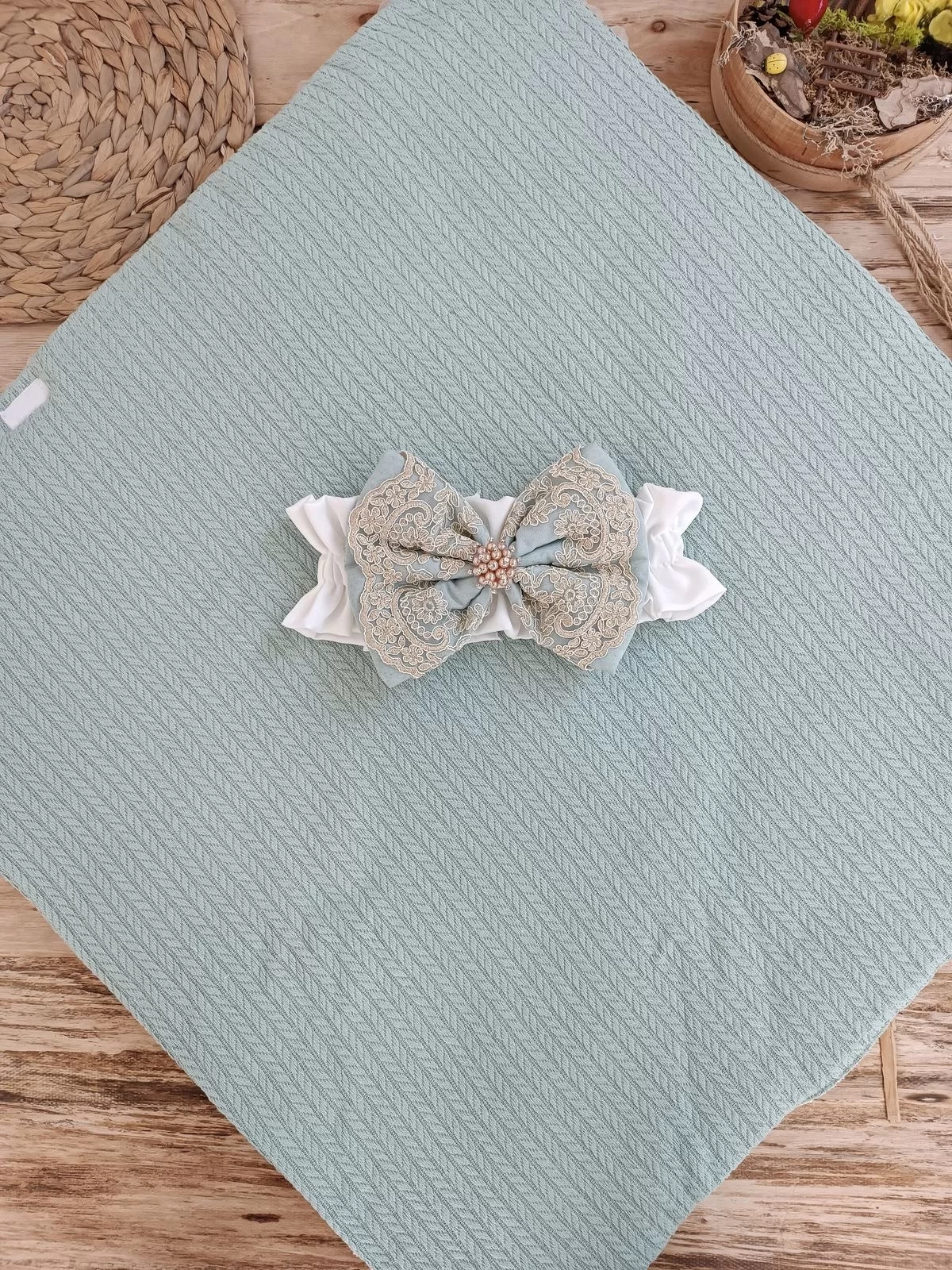 Yenidoğan Kuzulu Taç Nakış Güpürlü Fiyonklu Duvaklı Prizma Taş Unisex Kundak Bebek Battaniyesi - Görsel 5