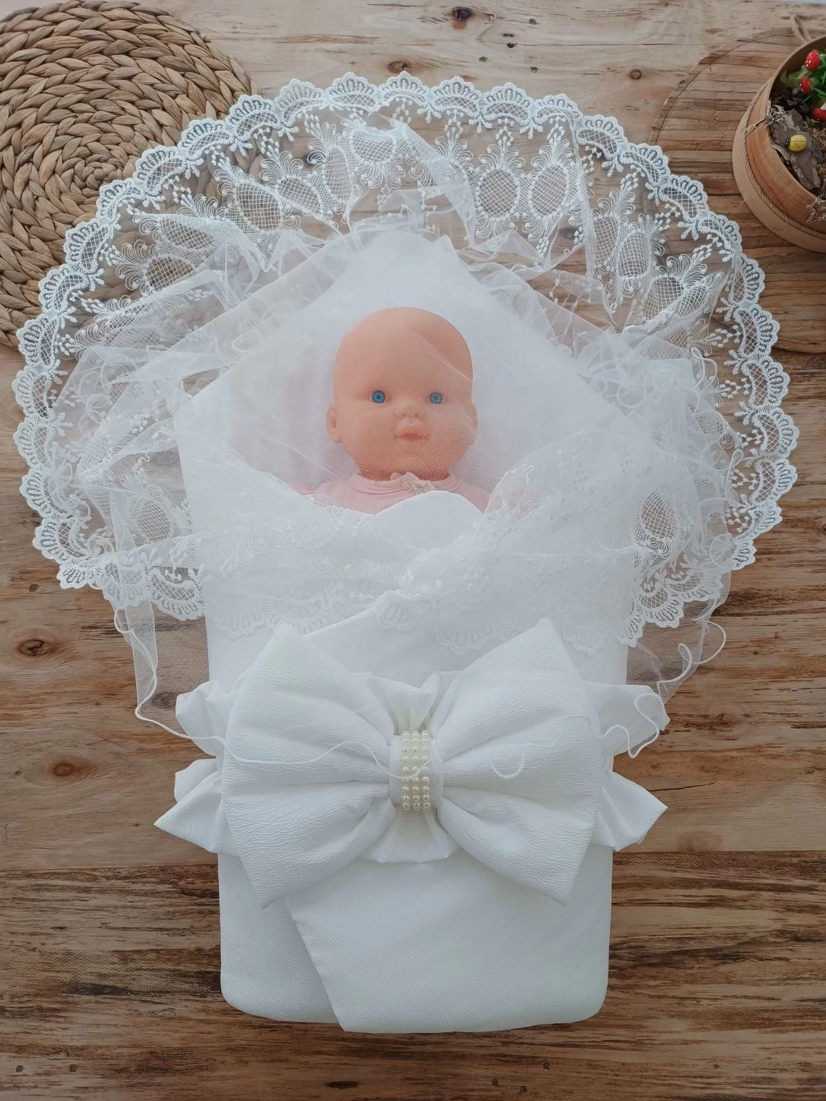 Yenidoğan Yakamoz Kumru Model Dantelli Taşlı Fiyonk Bebek Battaniyesi Kundak - Görsel 2
